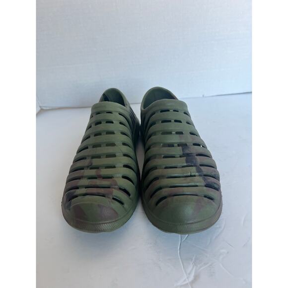 OT Revolution Camo Green and Brown Men’s Rubber Water Slip On Shoes Small  8-9 - Picture 3 of 10